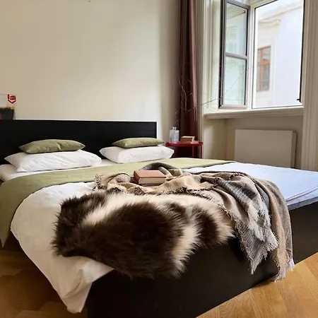 Apartment Chic